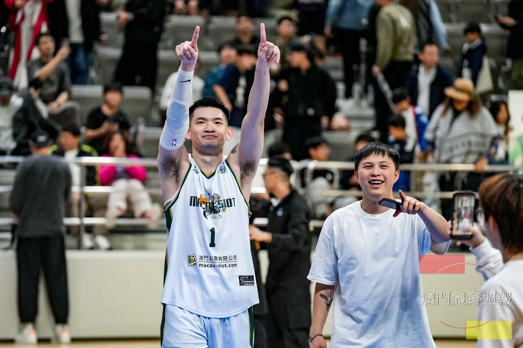 副1 黎家棟表示這座冠軍是團隊努力的成果.jpg